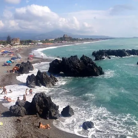 Spacious 2 Bedroom 700 M From The Sea Scalea